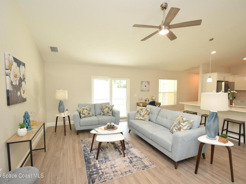 1204 Captiva Island Circle, Palm Bay, FL 32908