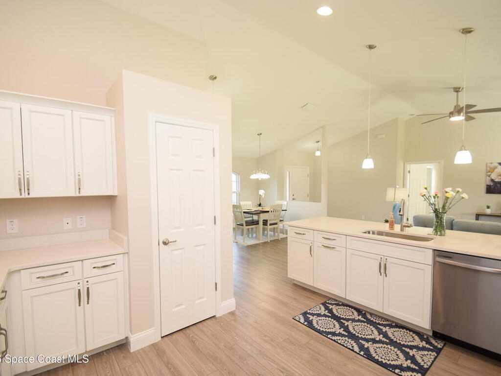 1204 Captiva Island Circle, Palm Bay, FL 32908