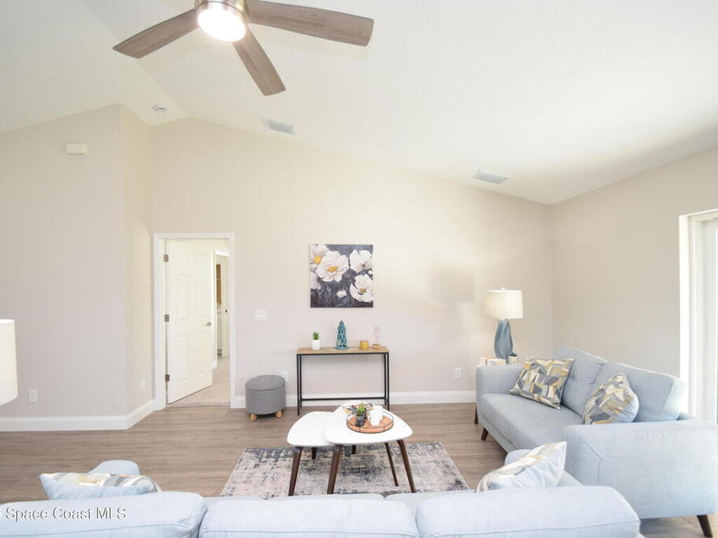 1204 Captiva Island Circle, Palm Bay, FL 32908