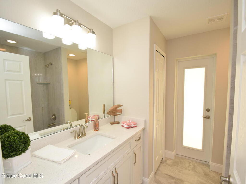 1204 Captiva Island Circle, Palm Bay, FL 32908