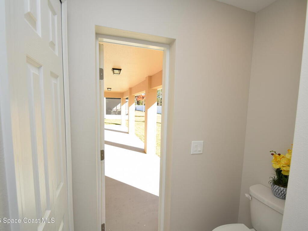 1204 Captiva Island Circle, Palm Bay, FL 32908