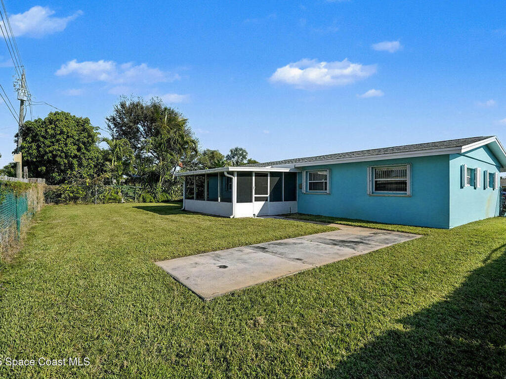 2125 Plumosa Way, Indialantic, FL 32903