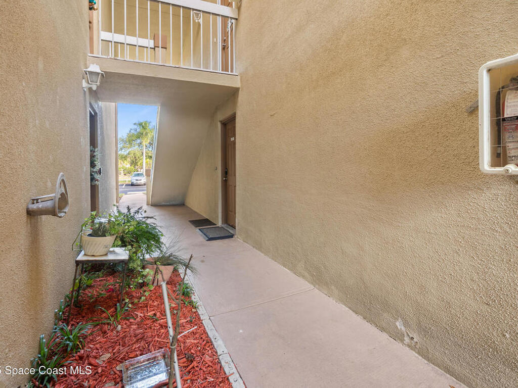 1640 Sunny Brook Lane, Palm Bay, FL 32905