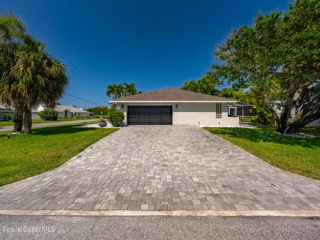 215 Beverly Court, Melbourne Beach, FL 32951