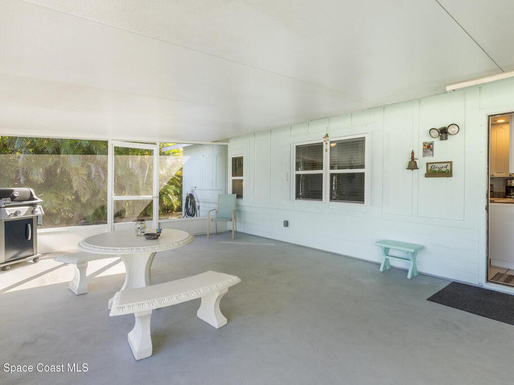 637 Roseland Road, Sebastian, FL 32958