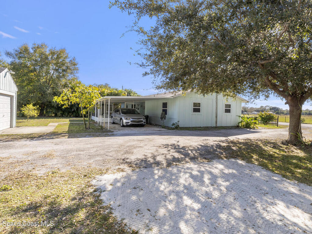 637 Roseland Road, Sebastian, FL 32958
