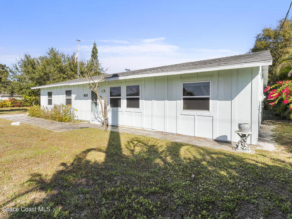 637 Roseland Road, Sebastian, FL 32958