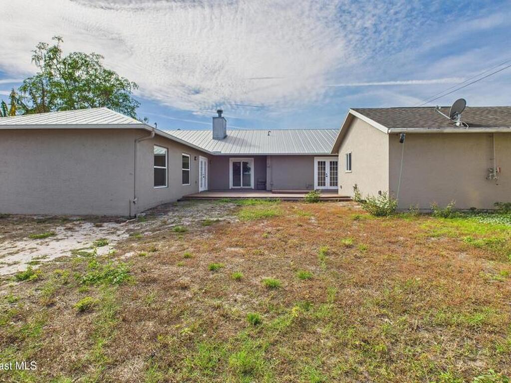 3709 SW Haines Street, Port St. Lucie, FL 34953