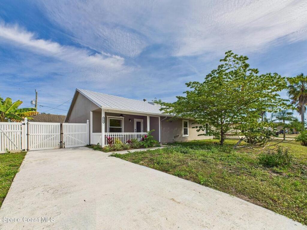 3709 SW Haines Street, Port St. Lucie, FL 34953