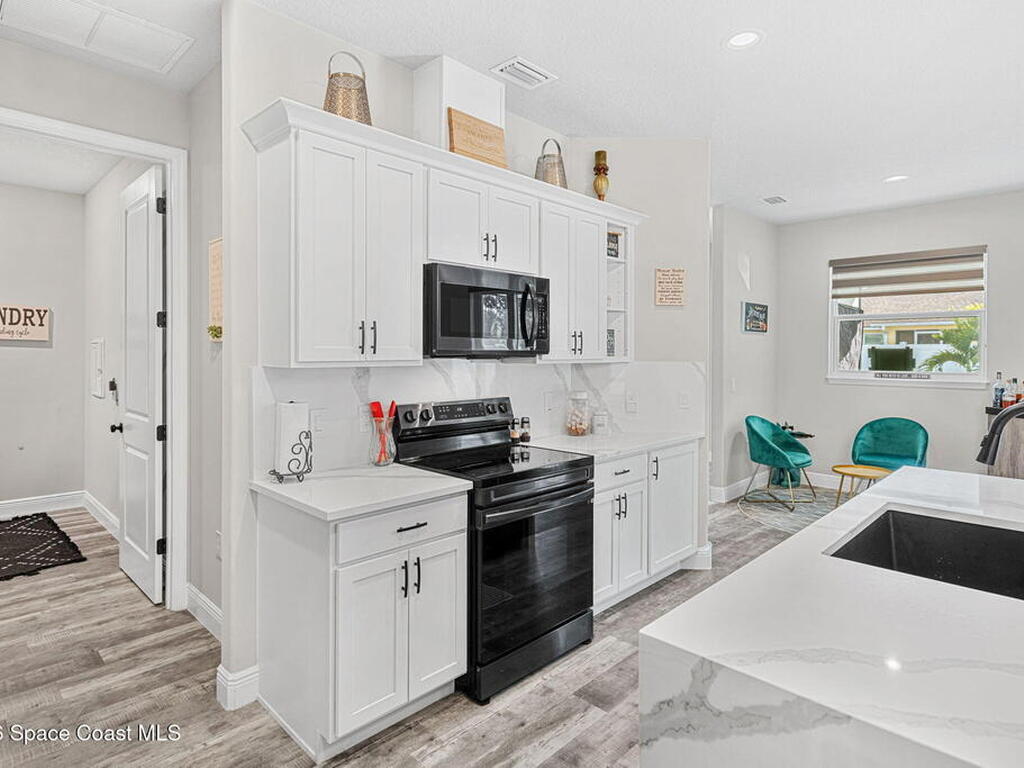 1154 Captiva Island Circle, Palm Bay, FL 32908