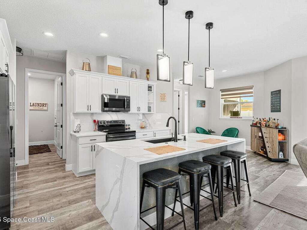 1154 Captiva Island Circle, Palm Bay, FL 32908