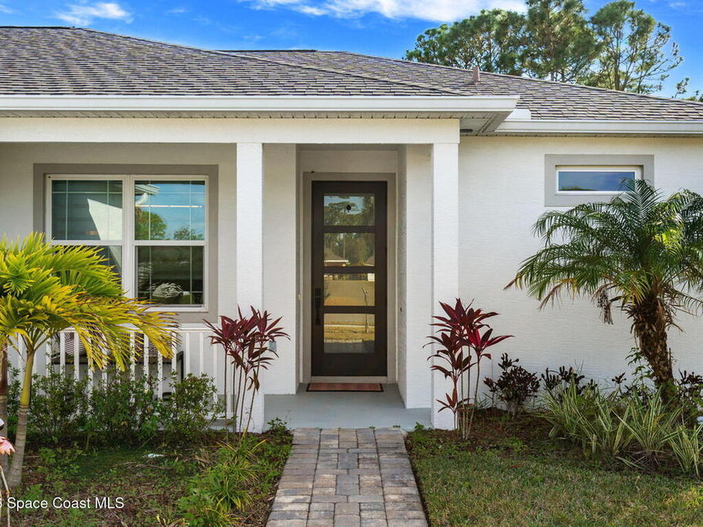 1154 Captiva Island Circle, Palm Bay, FL 32908