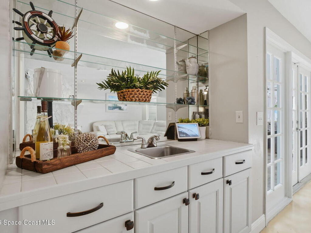 523 Peregrine Drive, Indialantic, FL 32903