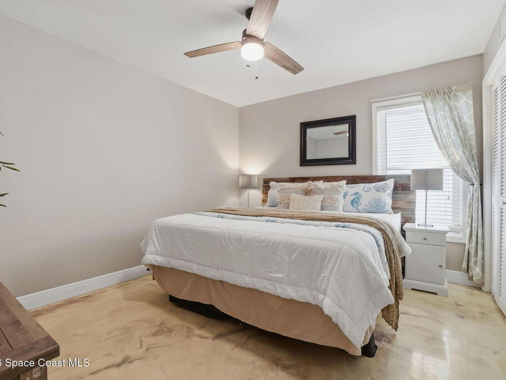 523 Peregrine Drive, Indialantic, FL 32903