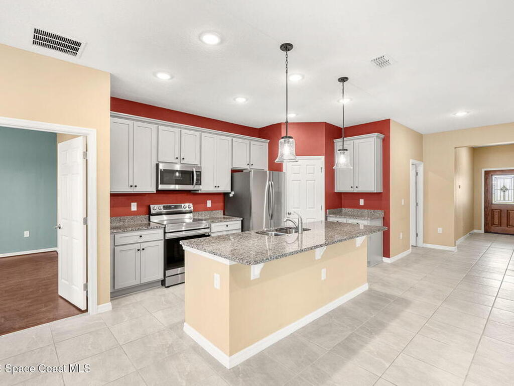 184 Compass Place, Titusville, FL 32796