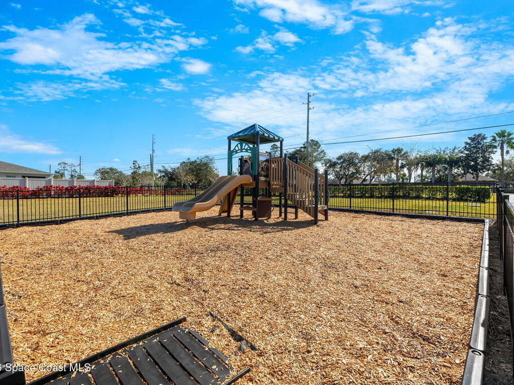 184 Compass Place, Titusville, FL 32796