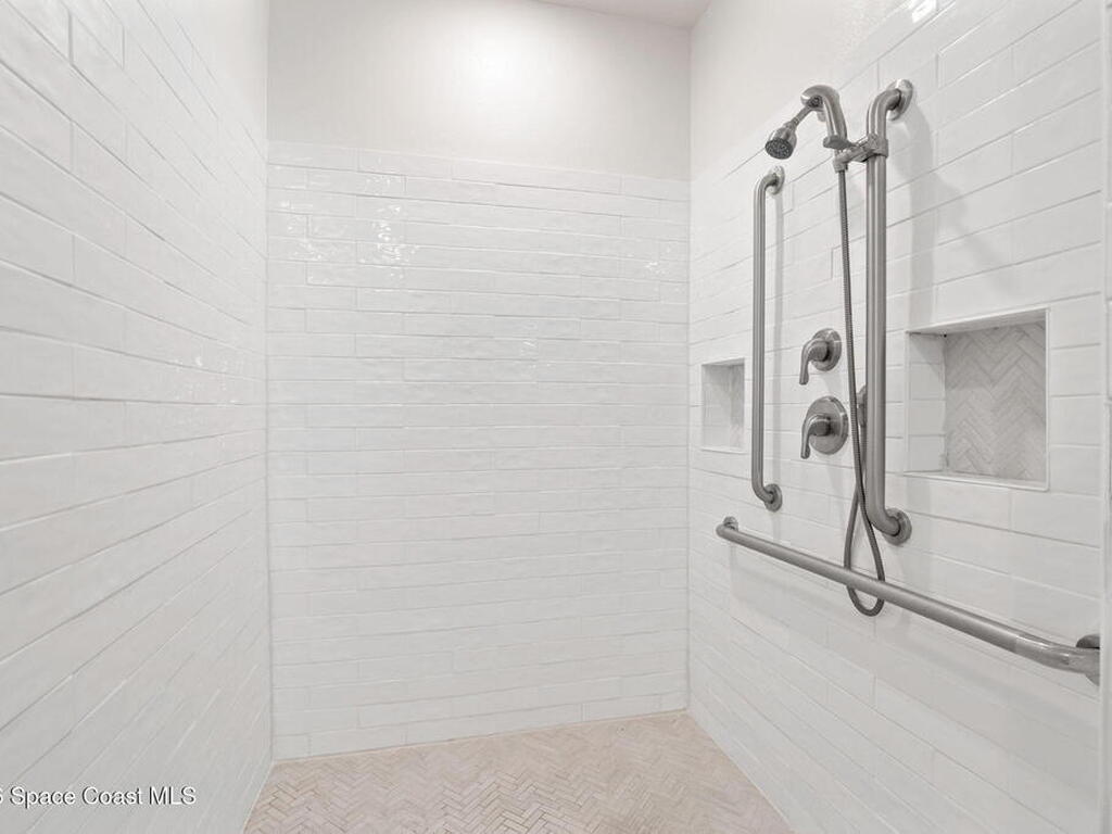 7549 Tourmaline Drive, Grant-Valkaria, FL 32949