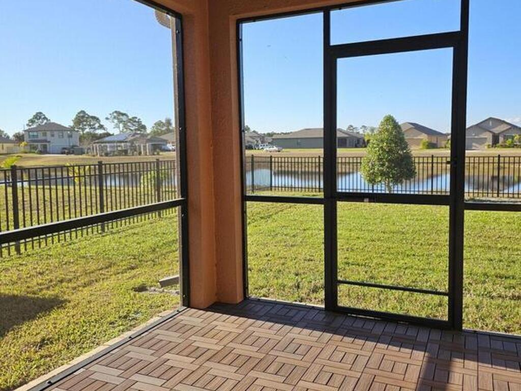 653 Old Country Road, Palm Bay, FL 32909