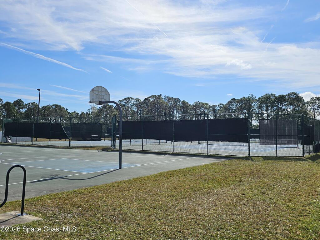 653 Old Country Road, Palm Bay, FL 32909