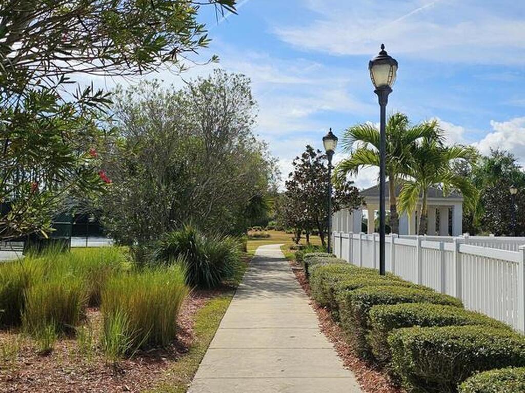 653 Old Country Road, Palm Bay, FL 32909