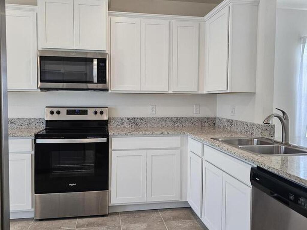 653 Old Country Road, Palm Bay, FL 32909