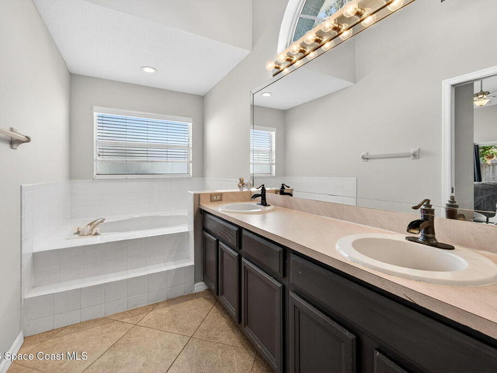 5102 Cocoplum Avenue, Melbourne, FL 32940