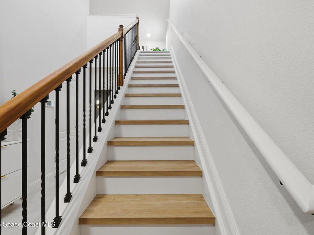 1018 Grantham Lane, Palm Bay, FL 32909