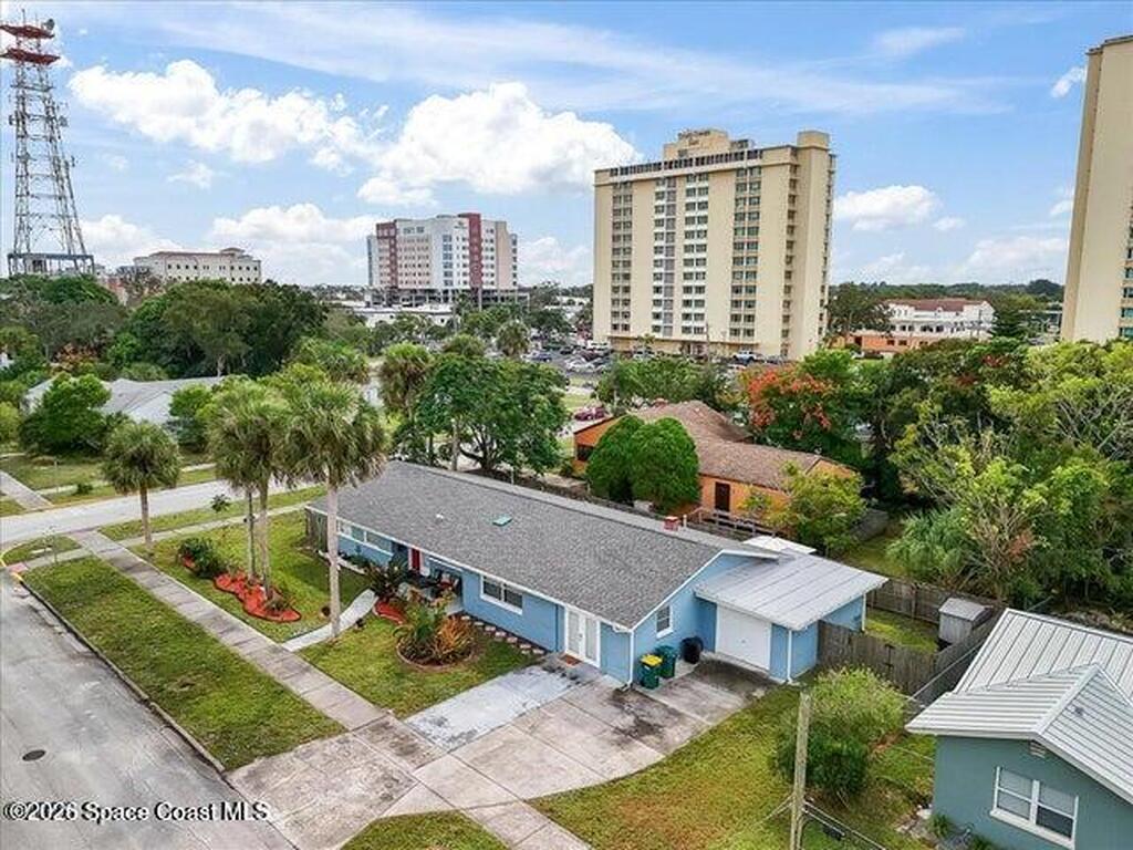 637 E Lincoln Avenue, Melbourne, FL 32901