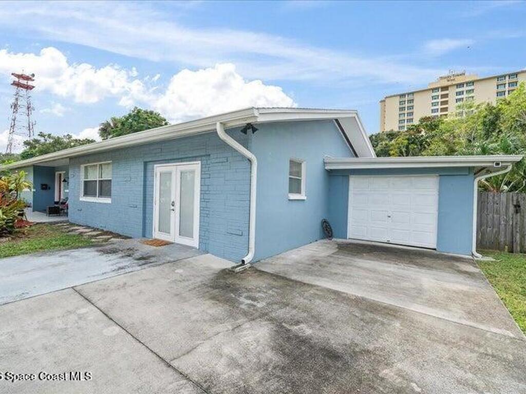 637 E Lincoln Avenue, Melbourne, FL 32901