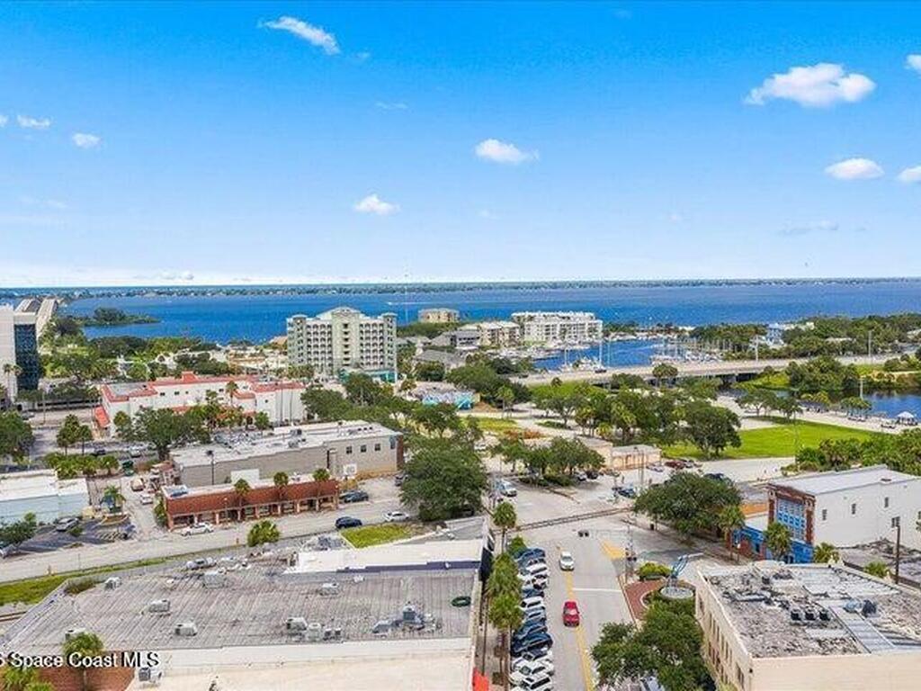 637 E Lincoln Avenue, Melbourne, FL 32901