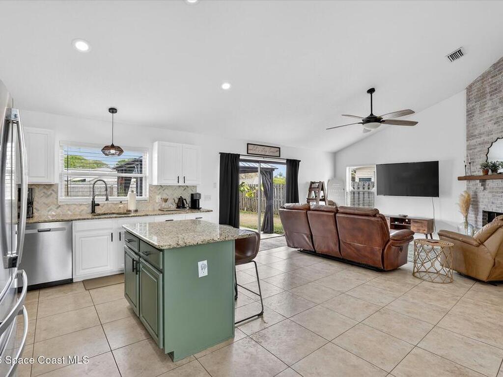 926 Jamestown Drive, Rockledge, FL 32955