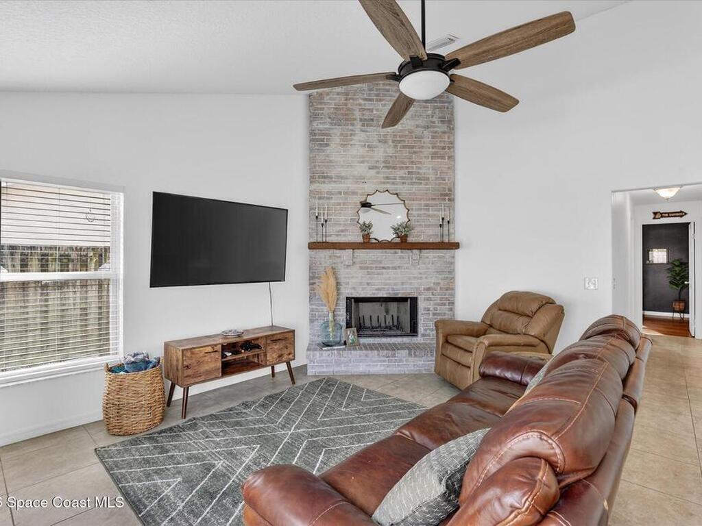 926 Jamestown Drive, Rockledge, FL 32955