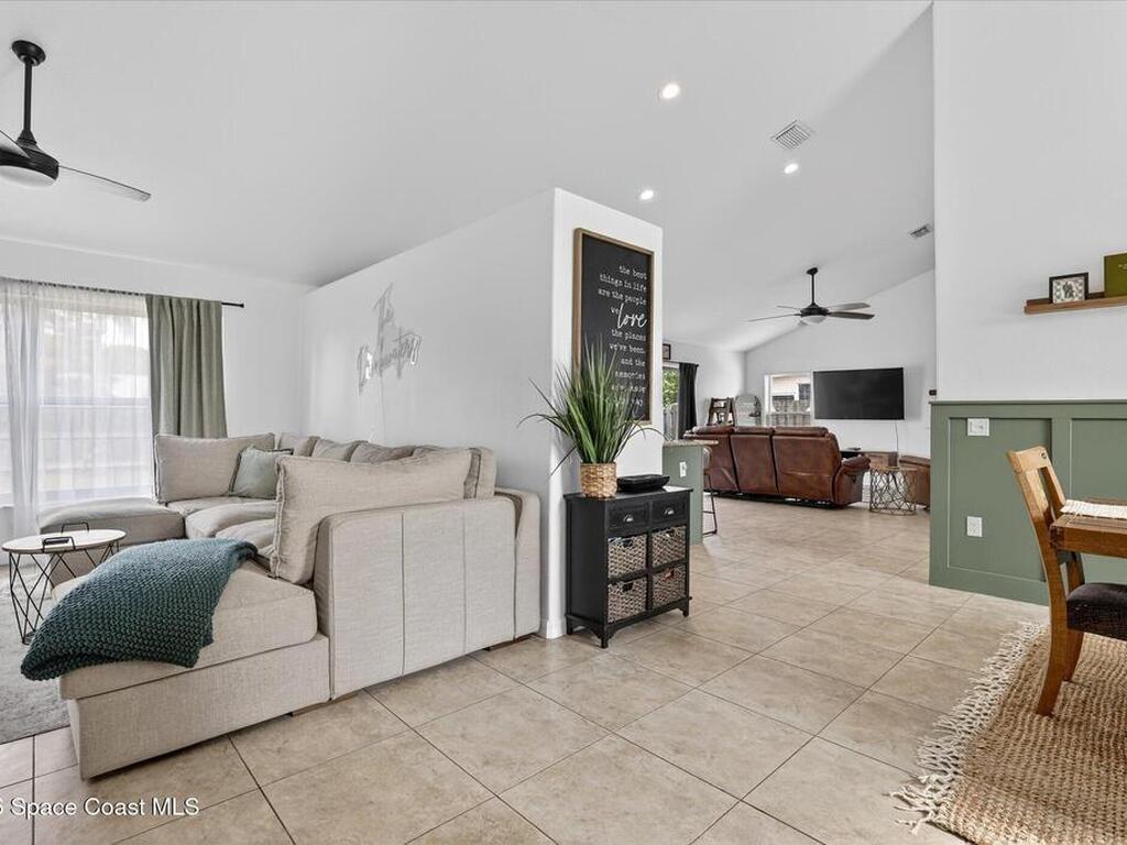 926 Jamestown Drive, Rockledge, FL 32955