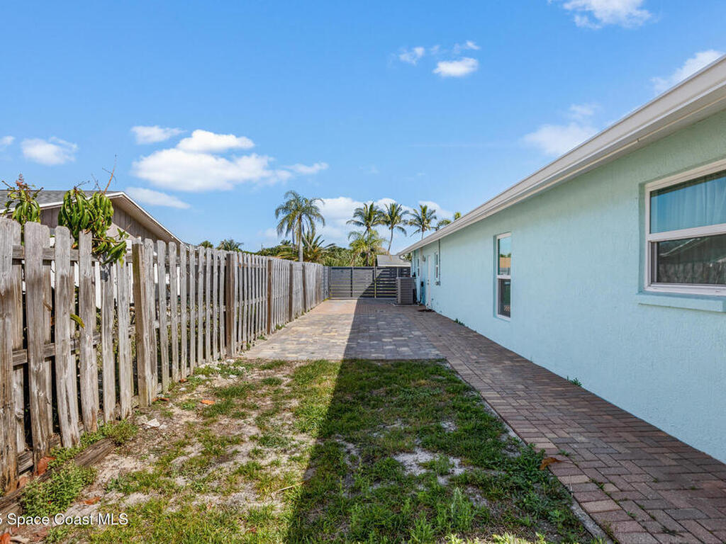 217 Ash Avenue, Melbourne Beach, FL 32951