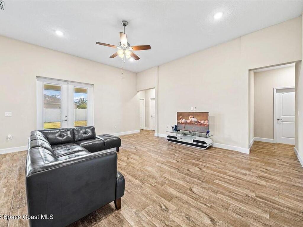 4632 Shannock Avenue, Merritt Island, FL 32953