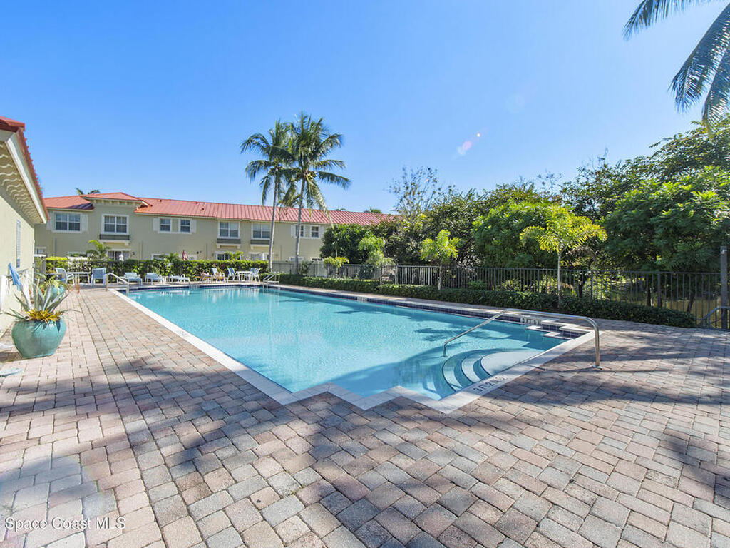 286 Lake Monterey Circle, Boynton Beach, FL 33426