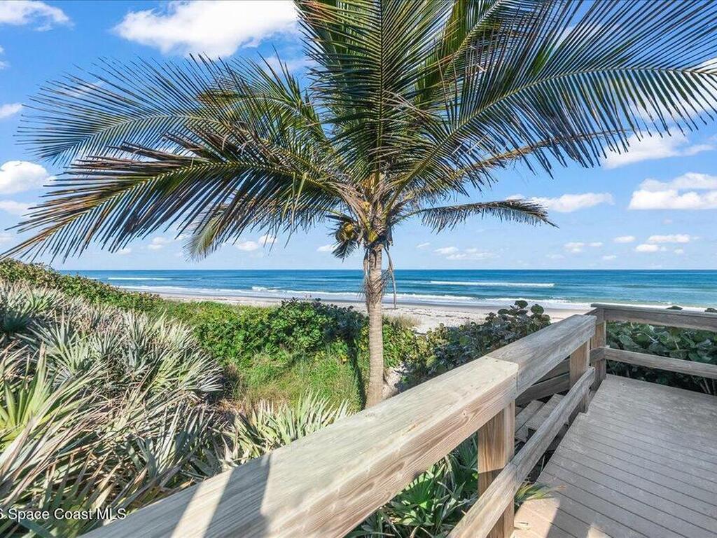 223 Sanibel Way, Melbourne Beach, FL 32951