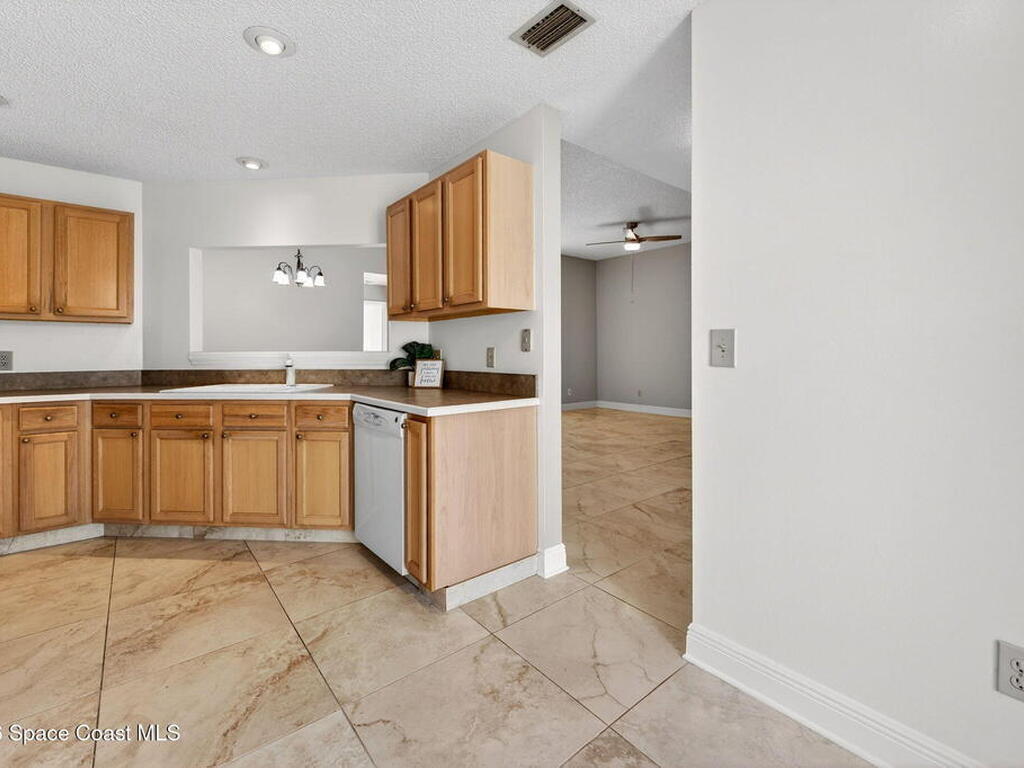 737 Green Valley Lane, Melbourne, FL 32940