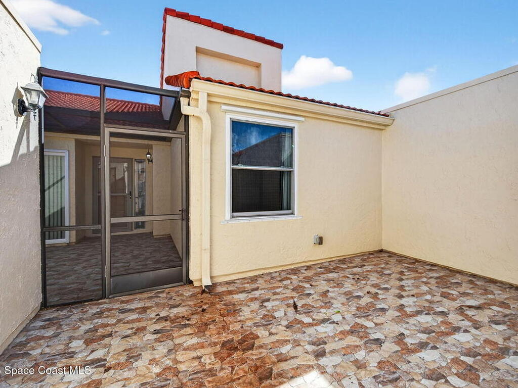 737 Green Valley Lane, Melbourne, FL 32940