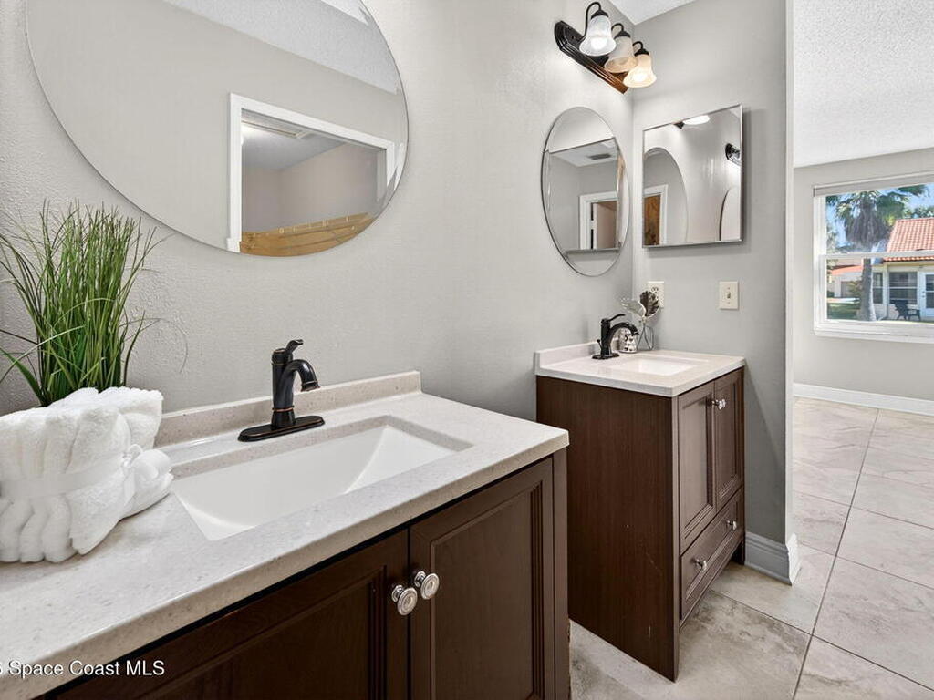 737 Green Valley Lane, Melbourne, FL 32940