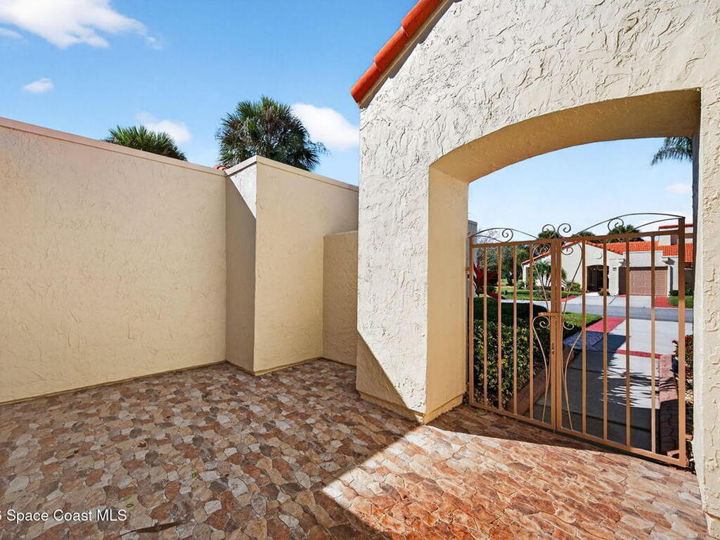 737 Green Valley Lane, Melbourne, FL 32940