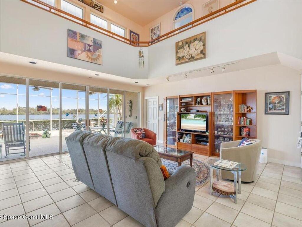 2 Sea Horse Lane, Vero Beach, FL 32960