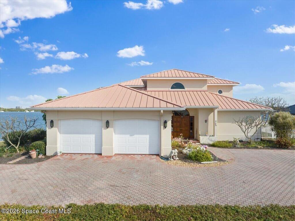 2 Sea Horse Lane, Vero Beach, FL 32960