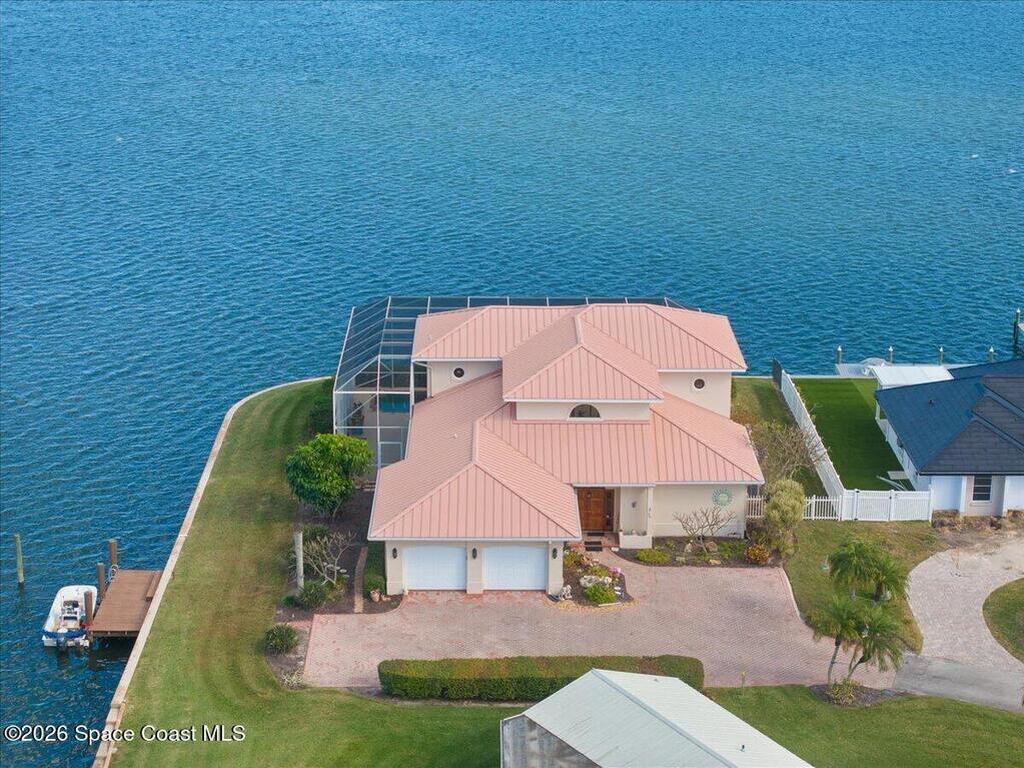 2 Sea Horse Lane, Vero Beach, FL 32960