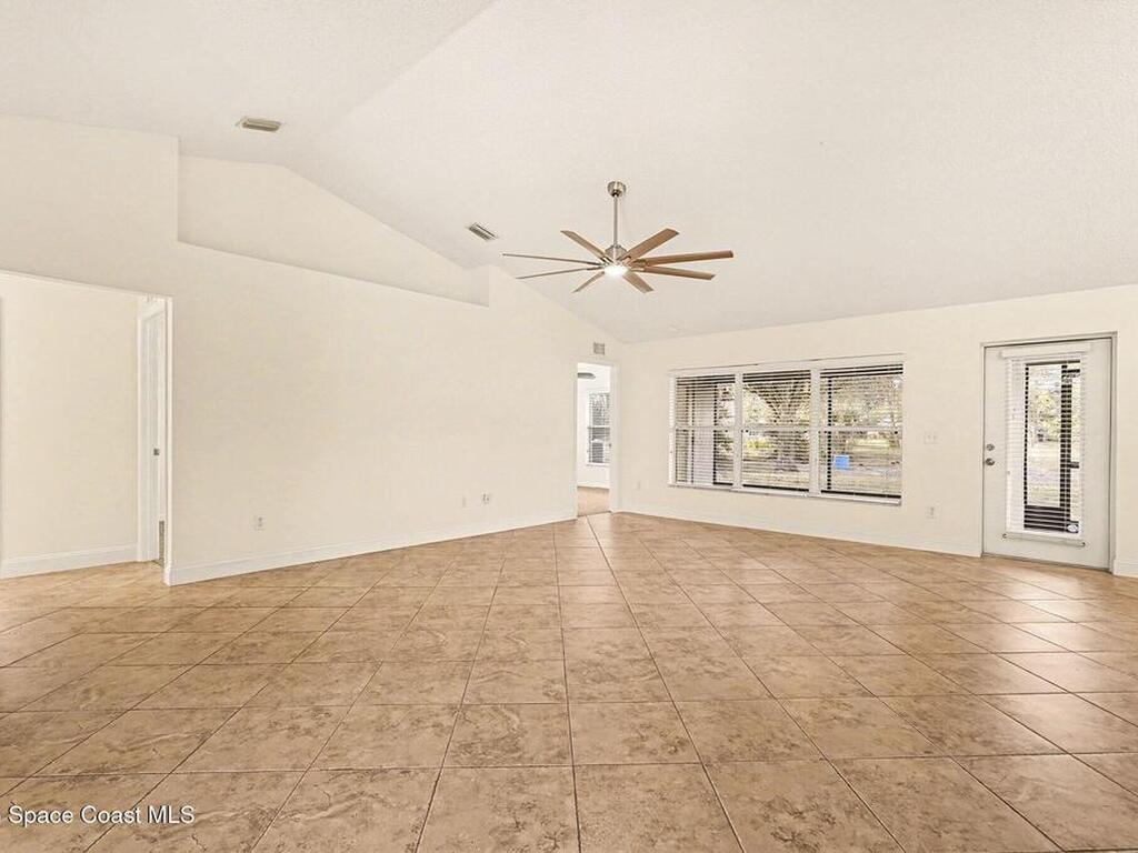 2098 Jupiter Boulevard, Palm Bay, FL 32908