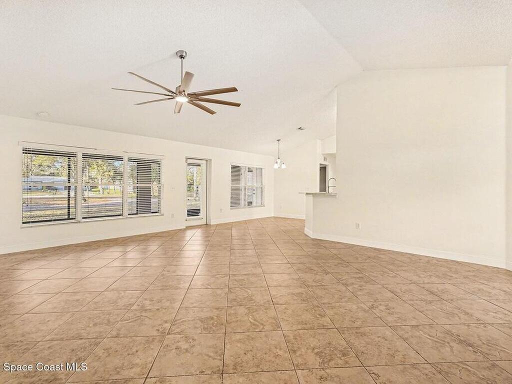 2098 Jupiter Boulevard, Palm Bay, FL 32908