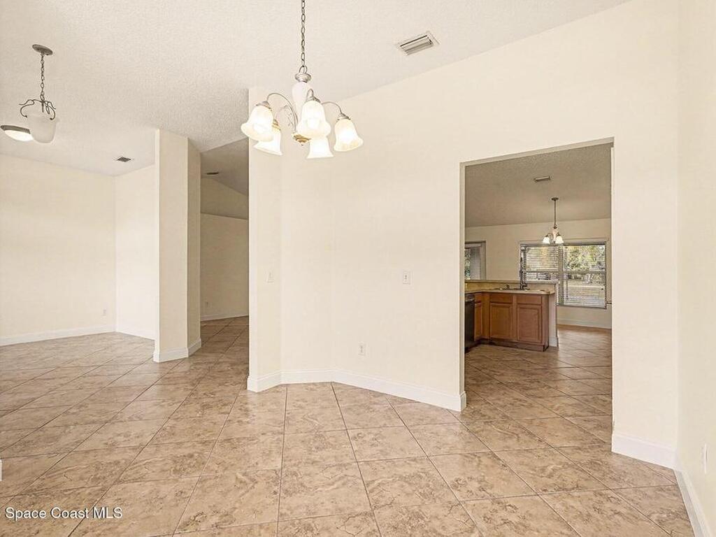 2098 Jupiter Boulevard, Palm Bay, FL 32908