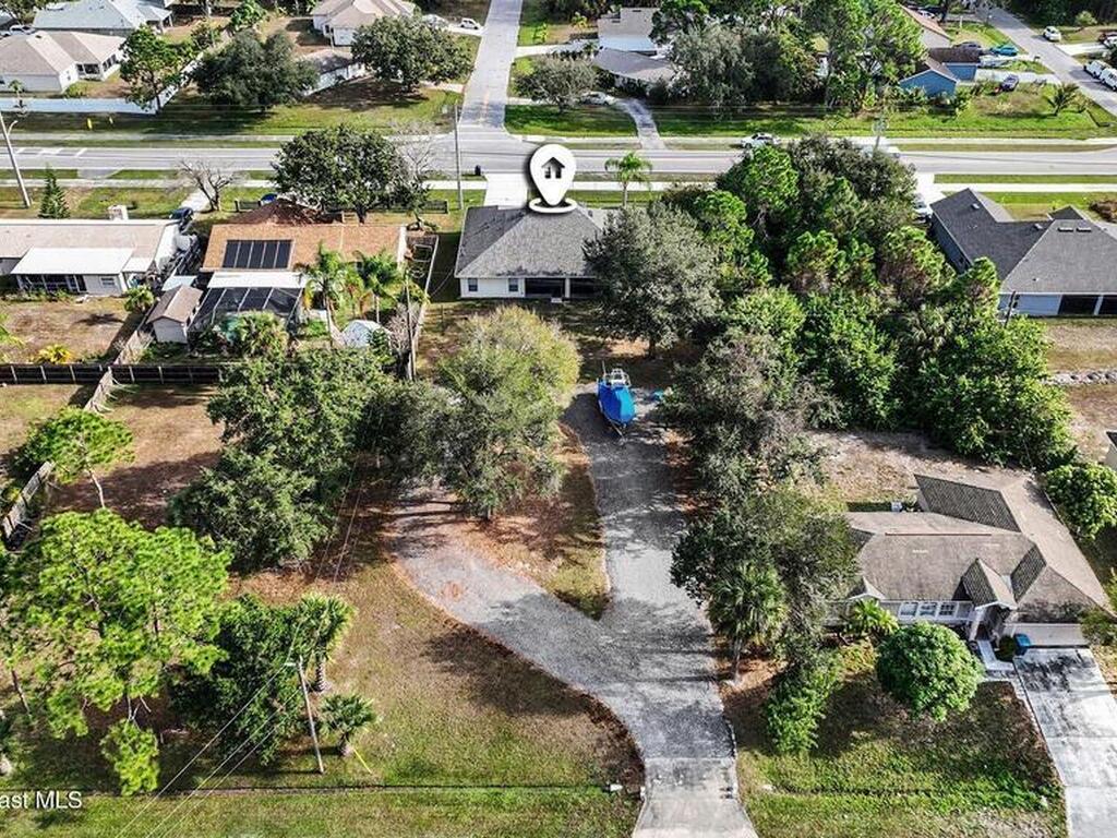 2098 Jupiter Boulevard, Palm Bay, FL 32908