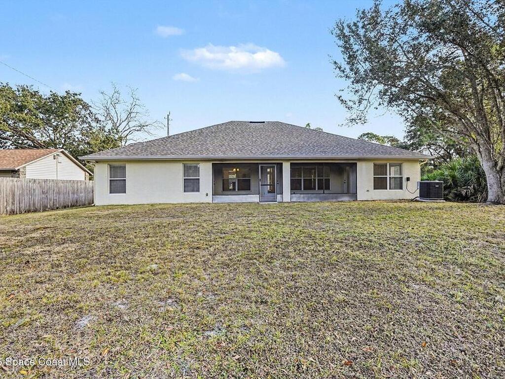 2098 Jupiter Boulevard, Palm Bay, FL 32908