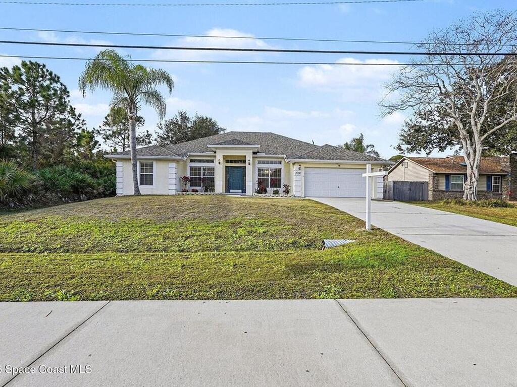 2098 Jupiter Boulevard, Palm Bay, FL 32908